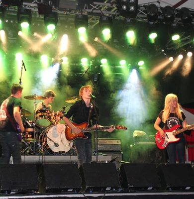 Exploding Pudding Dicky Woodstock 2015