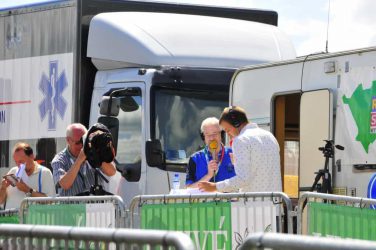 Spektakel van Steenwijk 2016 team RTV SLOS SportLive in actie vlnr Gerard Mintjes - Tim de Vries (foto Dirk Brans)