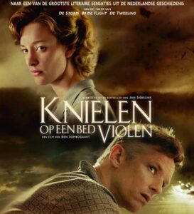 14-03-2019_knielenopeenbedviolen1_web