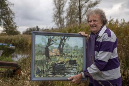 Jan Krikke met schilderij