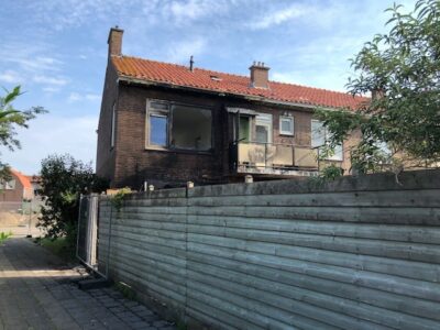 Brand uitgebrande woning Acaciastraat