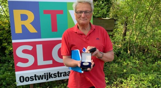 Hans Bogers (71) drager van de erepenning van Steenwijkerland