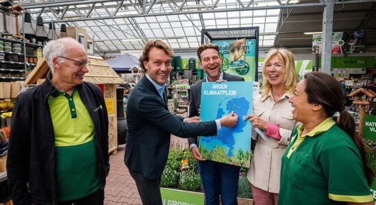 Groen Klimaatplein opening Groenrijk Tuk, fotograaf Wilbert Bijzitter