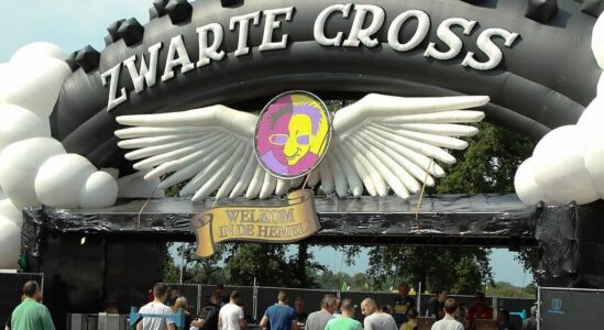 zwartecros-tvoost