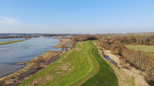 Foto WDODelta - Krommedijk bij Herxen Foto WDODelta - Krommedijk bij Herxen