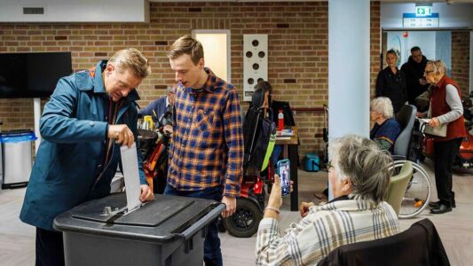 Bugemeester stemt in Nijenstede Bugemeester stemt in Nijenstede