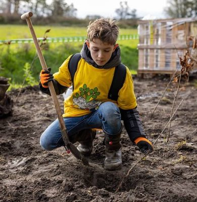 3-foto-kleur-staand-nationale-boomfeestdag-2022-1 (1)