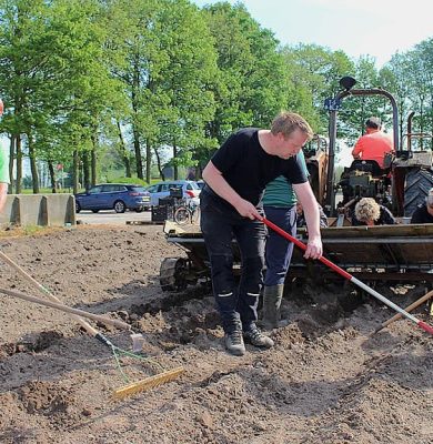 Dahliaknollen poten bij Excellent - door Janine Renes