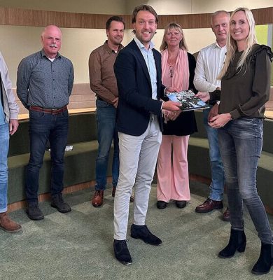 Eerste exemplaar 'Gouden Ideeën'