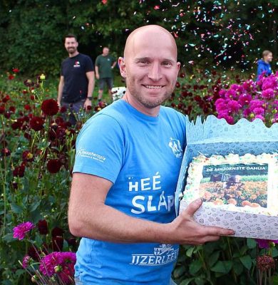 Persfoto Fatal miljoenste bloem 2024 - door Janine Renes