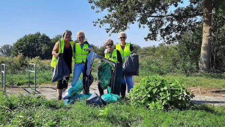 Succesvolle-Cleanup-Day-in-Steenwijkerland-Auto-onderdelen-in-Belt-Schutsloot-scaled