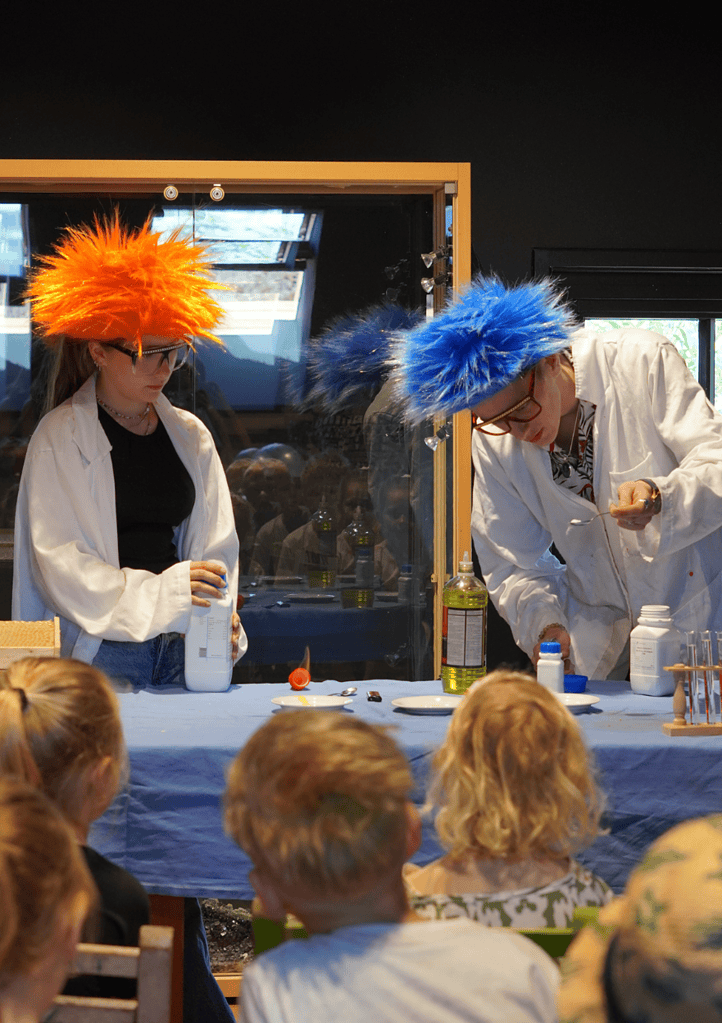 De Oude Aarde - Mad Scientist