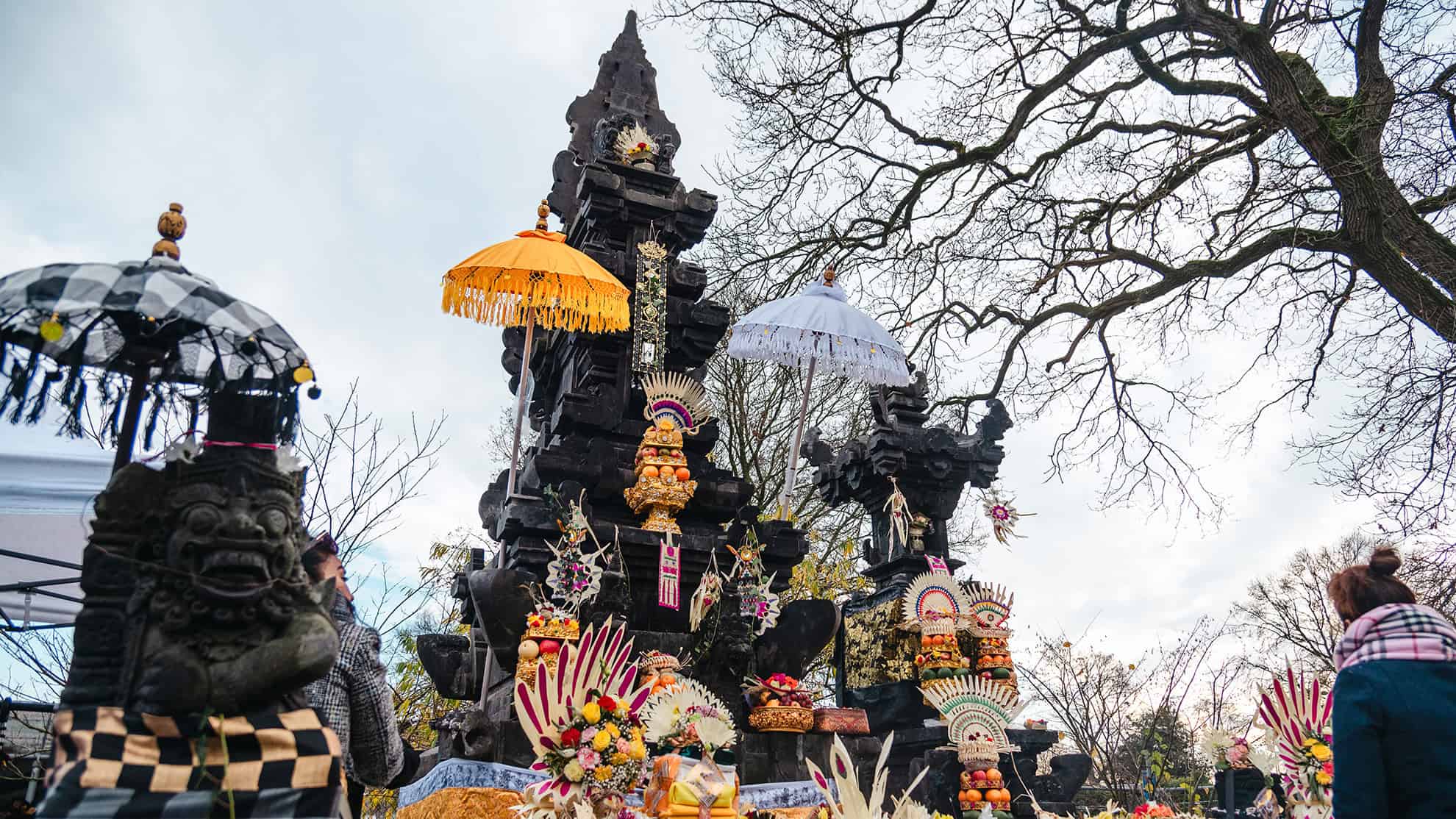 Balinese Hindoetempel in Dierenpark Taman Indonesia, Kallenkote