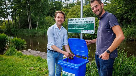 Exoten uit de sloten. foto is gemaakt door Wilbert Bijzitter Exoten uit de sloten. foto is gemaakt door Wilbert Bijzitter