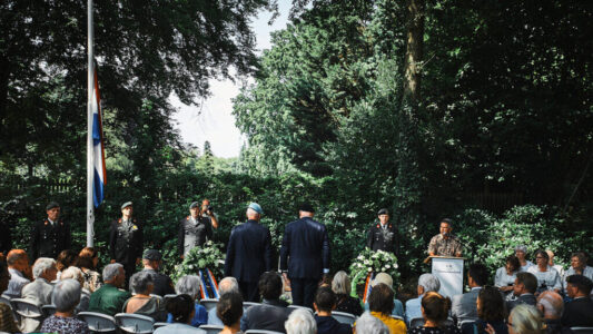 Herdenking 15 Augustus 1945 - foto Thom Dolstra Herdenking 15 Augustus 1945 - foto Thom Dolstra