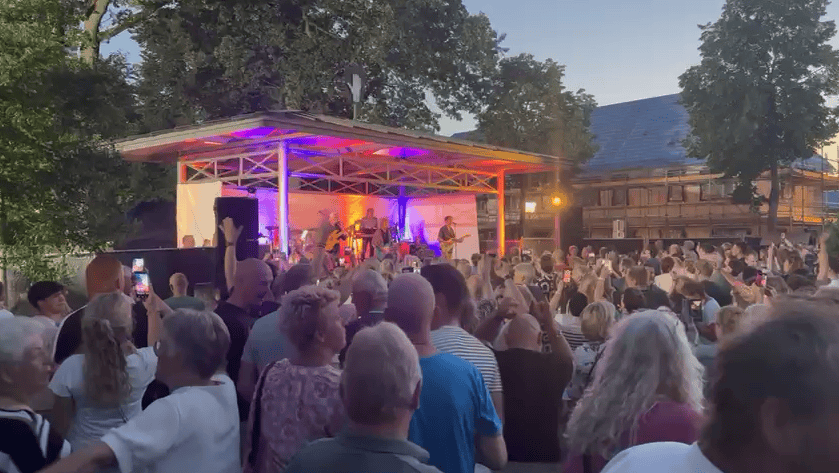 Toontje Lager-Live in oldemarkt - foto aangeleverd