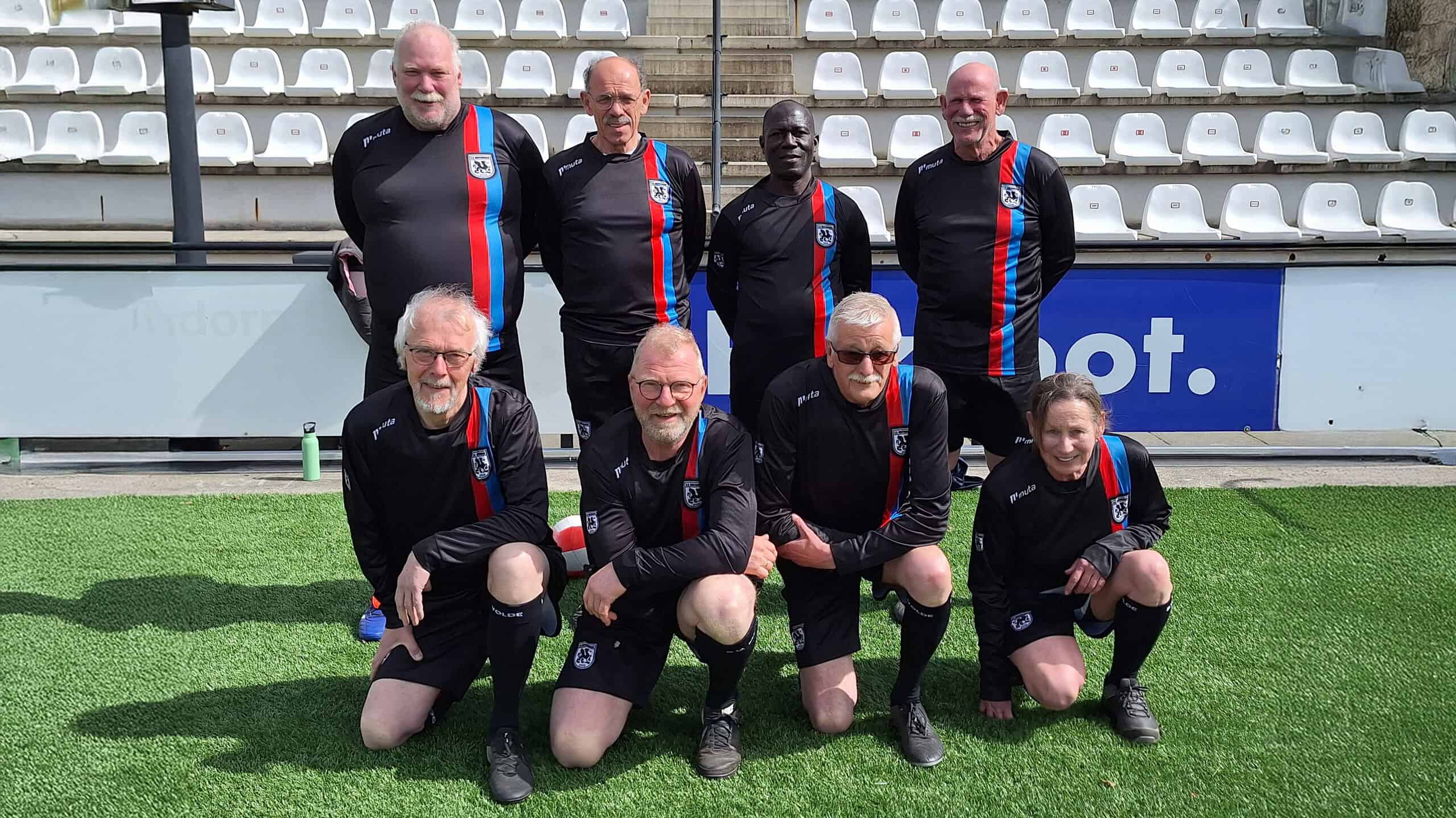 Teamfoto sv Oosterwolde OldStars - foto aangeleverd