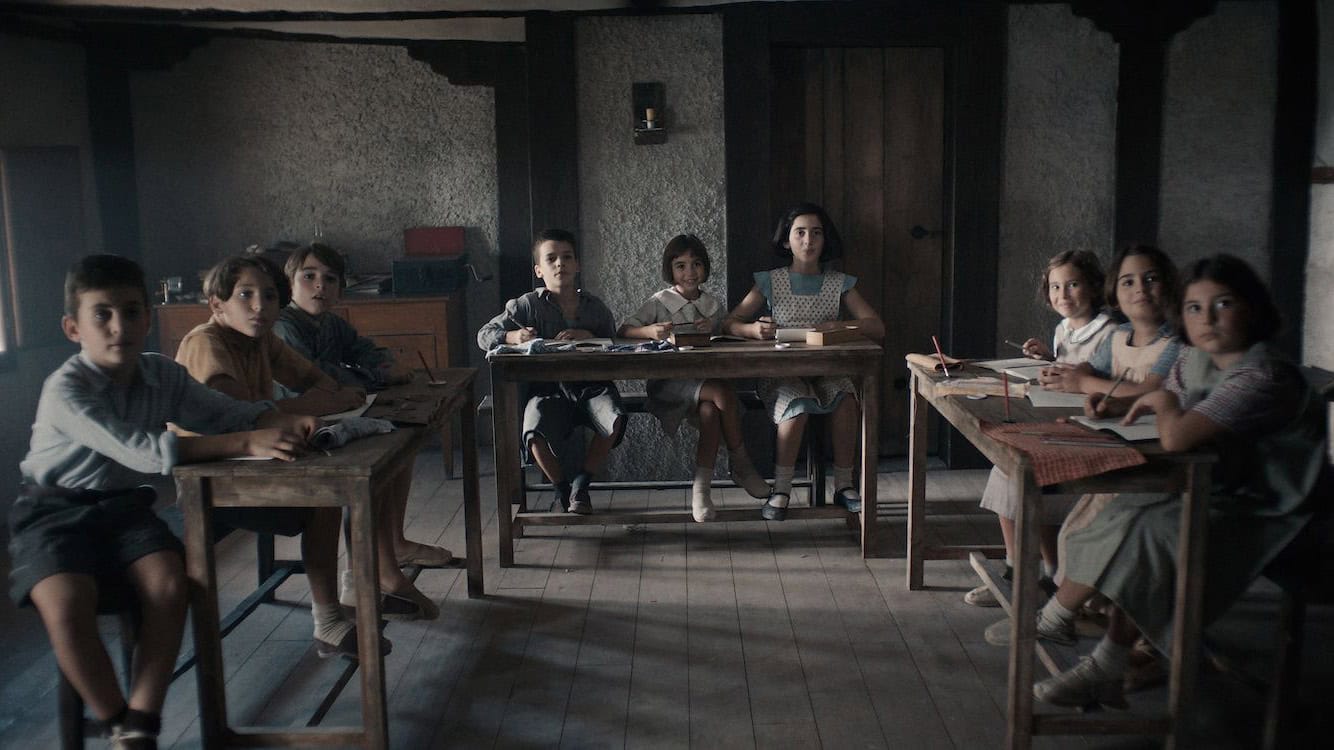 The Teacher Who Promised the-sae - foto aangeleverd