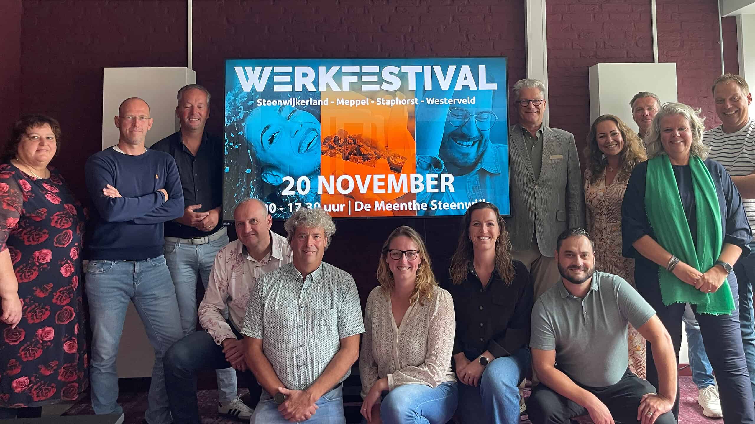 Vertegenwoordigers van ondernemersverenigingen, betrokken gemeentes en het WerkgeversServicepunt slaan handen ineen tijdens het Werkfestival – foto aangeleverd