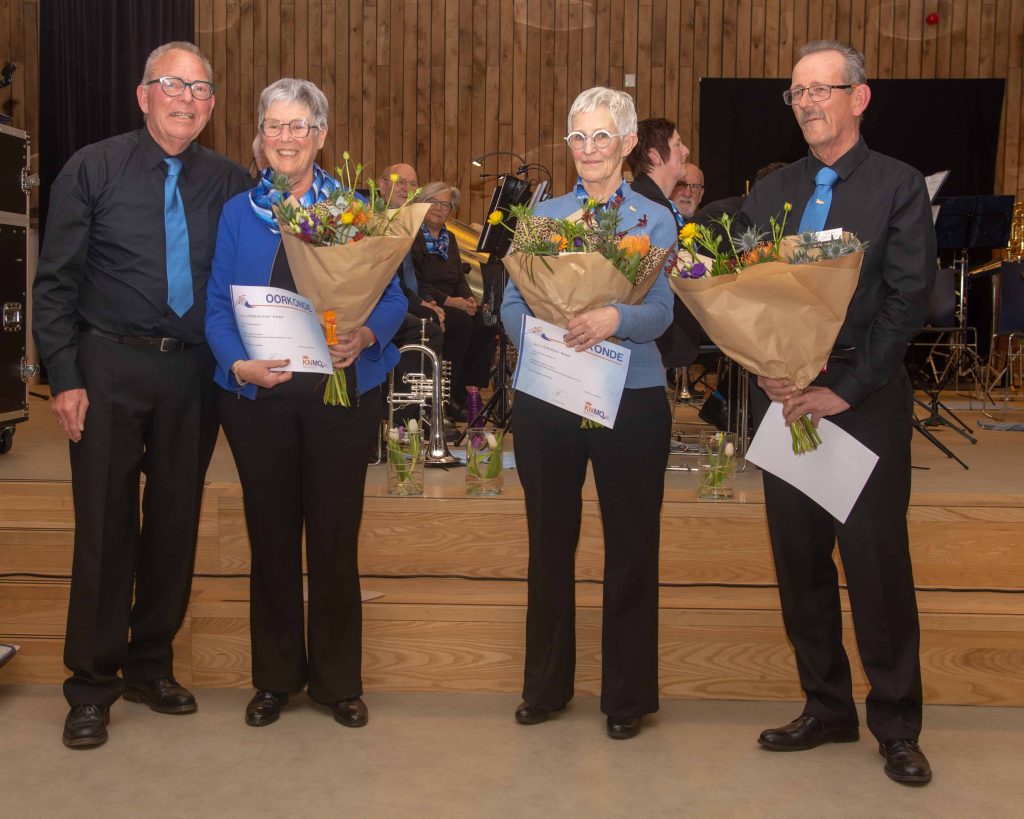 Jubilarissen gehuldigd - foto aangeleverd 