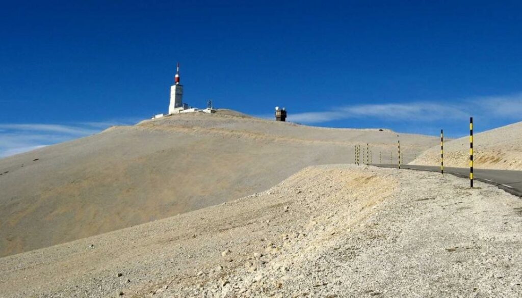 De top van de Mont Ventoux