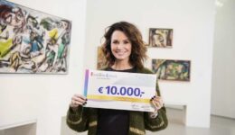 Stockfoto Leontine Borsato - 10.000 euro