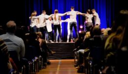 190329_International Students Festival barst los