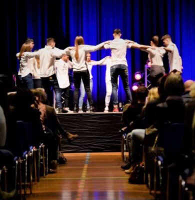 190329_International Students Festival barst los