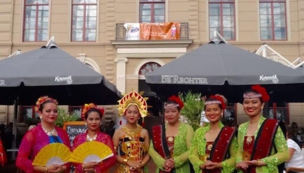 3. Pasar Malam Wahana De Rechter