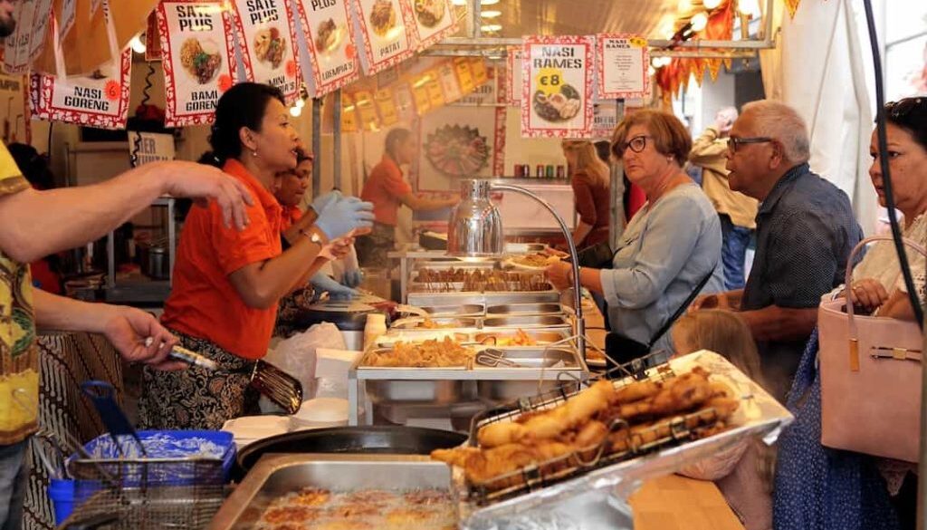3. Restaurant Pasar Malam (Rob Daniels)