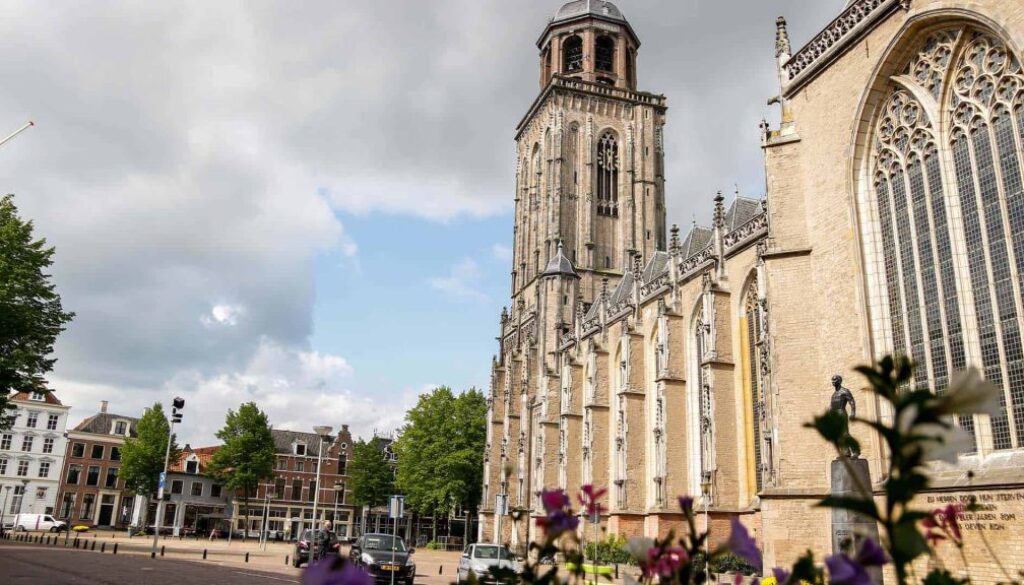 Lebuinuskerk-1
