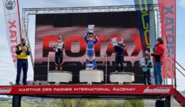 Boaz Maximov posiumPHOTO-2021-05-03-12-18-04kopie