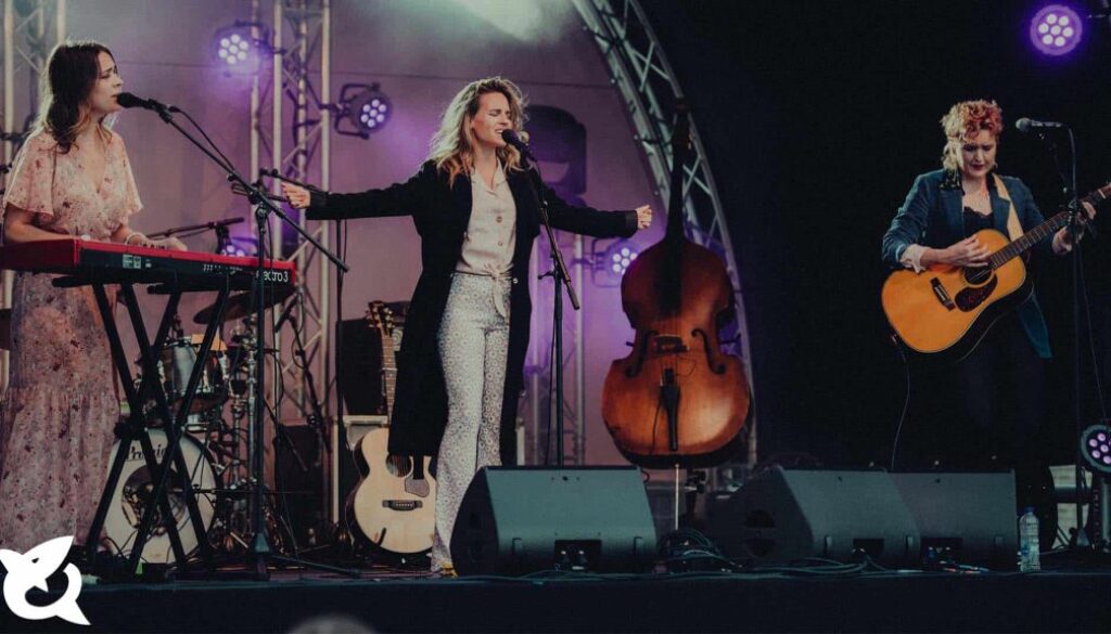 The BlueBirds + Leonie Meijer LIVE - Fotograaf Sharik Derksen - McSharq_web