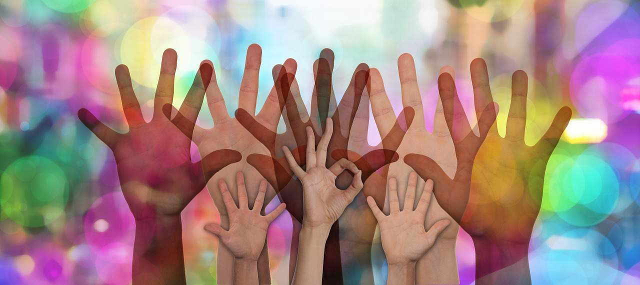 vrijwillige handjes (Foto Pixabay)
