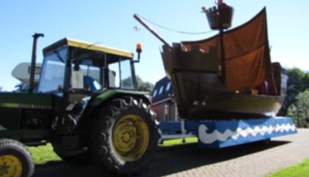 blankenham-pers-foto-versierde-wagen