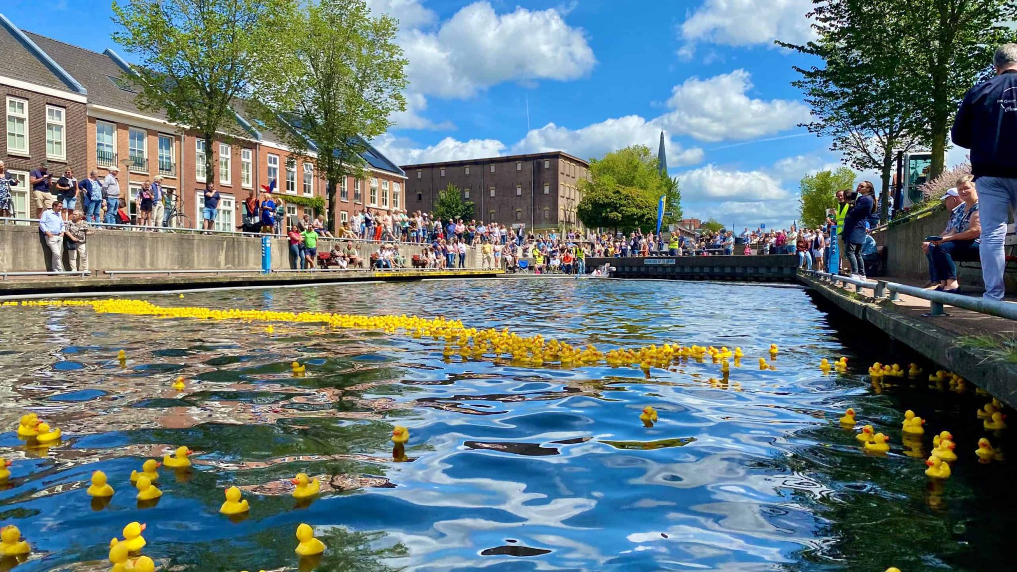 De eigenaar van het eendje dat als eerst de finish weet te bereiken, wint een elektrische fiets