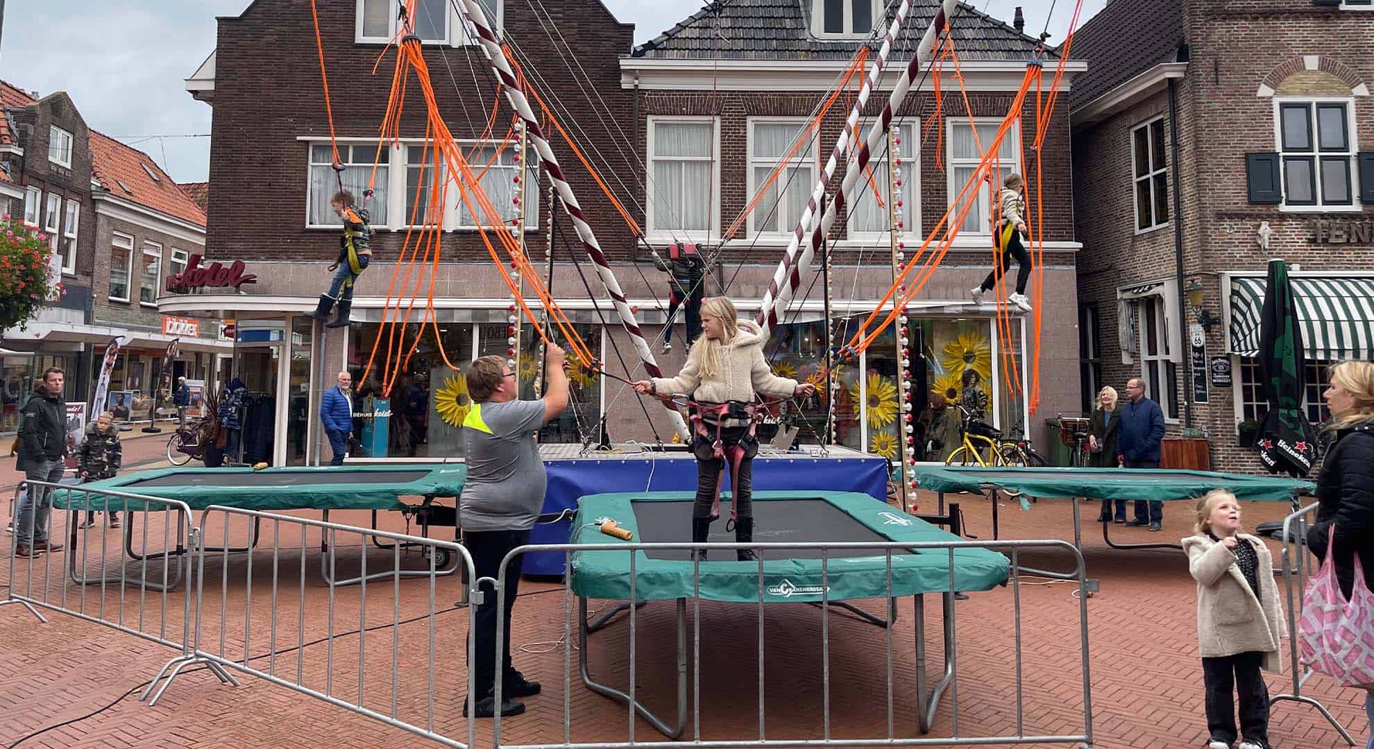 Bungee trampoline