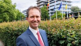 gedeputeerde-Eddy-van-Hijum
