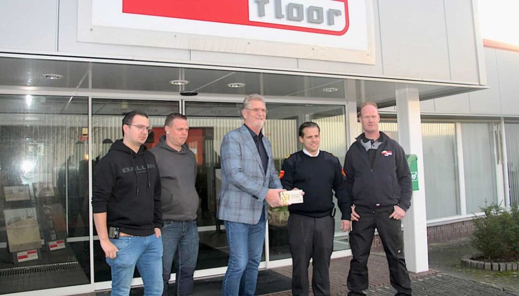 Uitreiking gevelbordje - Interfloor