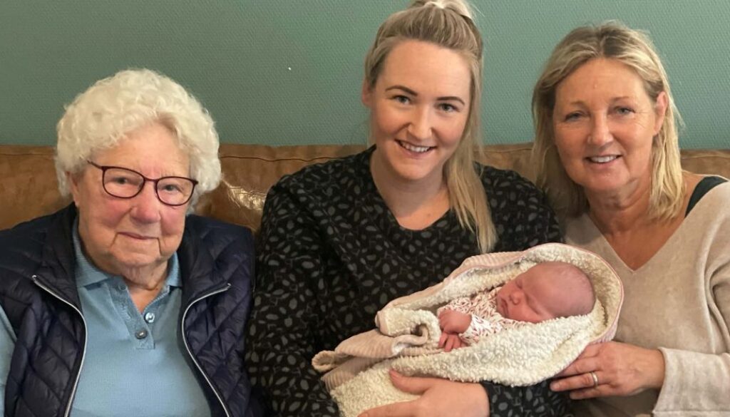 VIER GENERATIES