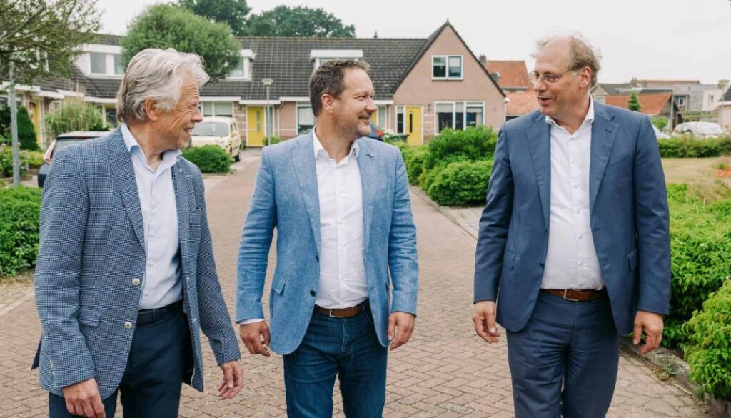 Directeur-bestuurders-woningcorporaties-in-Steenwijk_HR