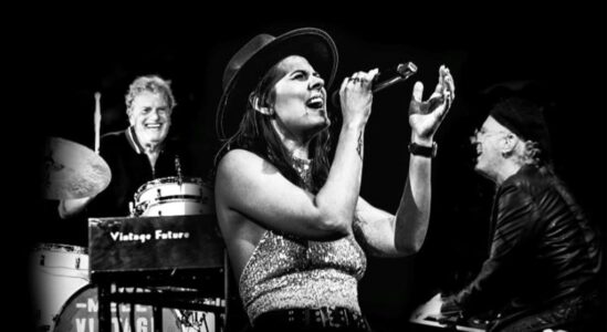Mell & Vintage Future - Roots & Romance III - Beeld staand (c) rechtenvrij_web