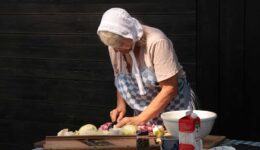 foto-huisvlijtdag-kool-snijden-gela