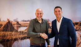 Foto persbericht nieuwe prestatieafspraken, Wilbert Bijzitter