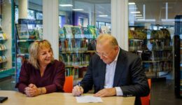 Ondertekening gemeente en SWDK (1)