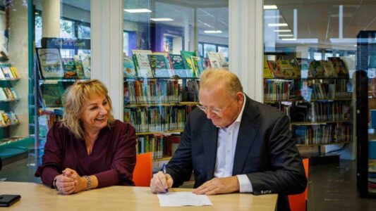 Ondertekening gemeente en SWDK (1)