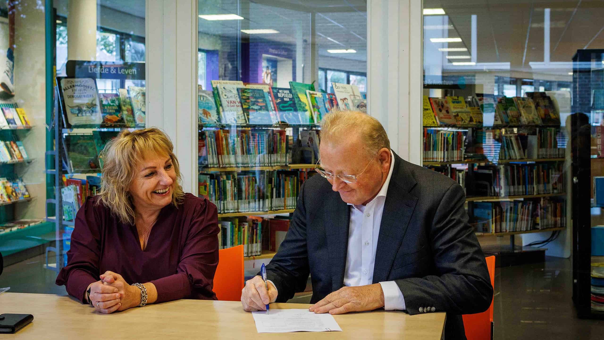 Ondertekening gemeente en SWDK (1)