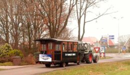 Evenals andere jaren zal de Paardentram van de Maargieshoeve rondjes door het dorp rijden.