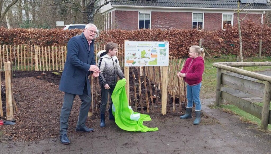 onthulling informatiebord