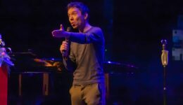 Vestzak Comedy Café